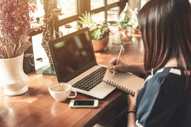 asian-business-female-working-with-make-note-with-notebook-laptop_29332-1623 sunbet·申搏(中国区)官方网站-Licensed by Macau